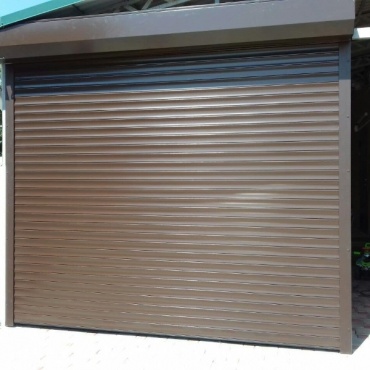 Рулонные гаражные ворота для дачи 2375x2625
